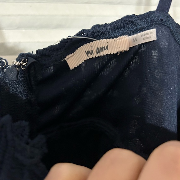 NWT Navy Lace Peplum Tank medium - Picture 3 of 5